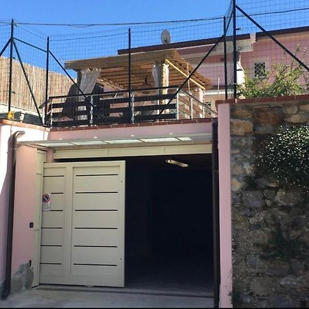 Casa Vacanze La Villetta Tra Cinque Terre E Versilia Ameglia Dış mekan fotoğraf