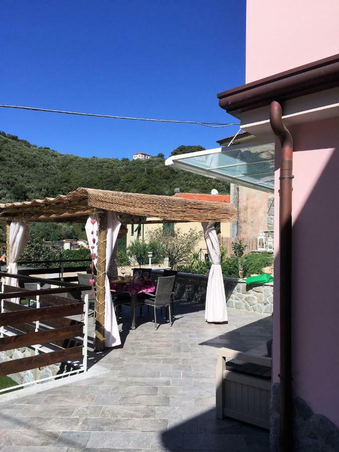 Casa Vacanze La Villetta Tra Cinque Terre E Versilia Ameglia Dış mekan fotoğraf